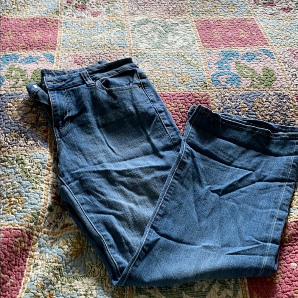 DKNY SOHO Lean Jean
